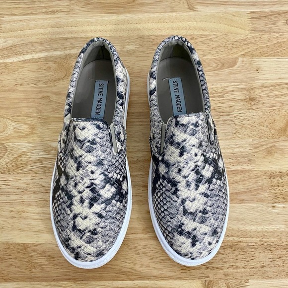 Steve Madden Ecentric Snake Print Slip On Comfort Walking Sneakers Size 8.5 - Picture 8 of 11